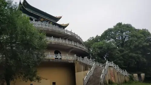老无想寺整修中.