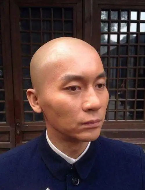 敢剃光头的男明星才是真自信,你觉得哪个明星光头更帅?