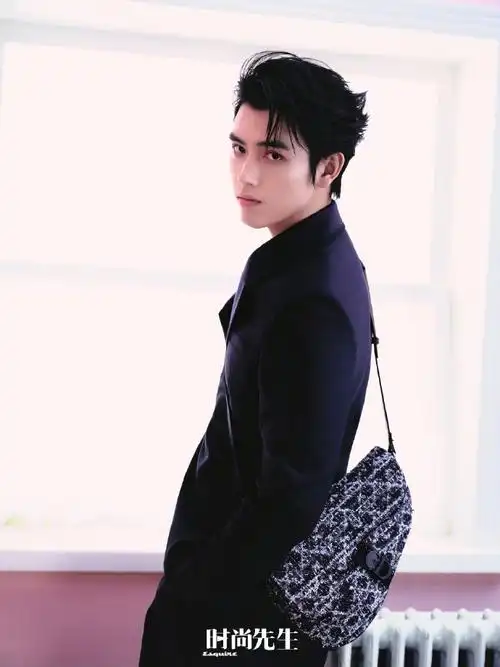 陈飞宇时尚先生封面##陈飞宇初春粉意大片##时尚先生三月刊