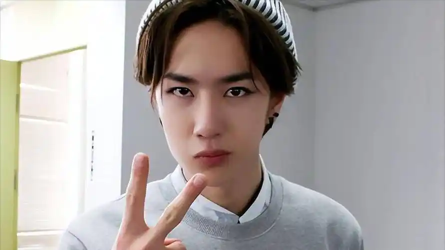 王一博还承接了"月老"生意,他的队长结婚看他的行程_祝福_周艺轩_时候