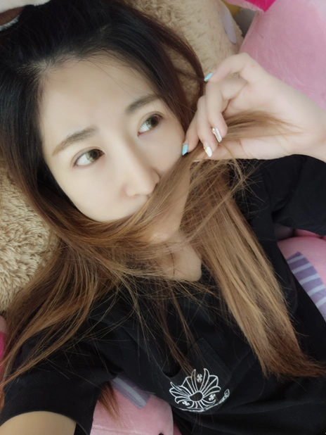 解说贝拉:有的主播每年用几十万消黑新闻