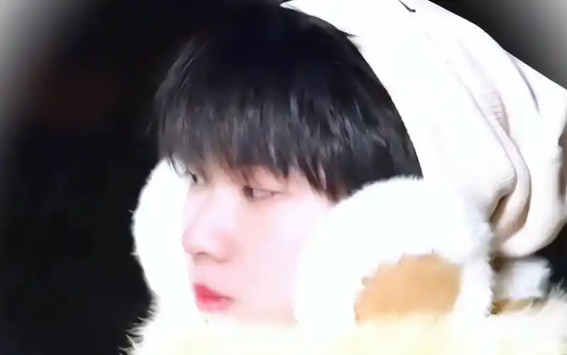 【马嘉祺】这是谁家的宝宝啊 胖乎乎的好可爱06亲一口02