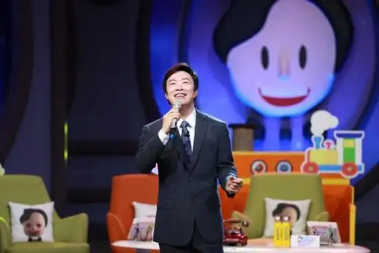 《小哥喂喂喂》