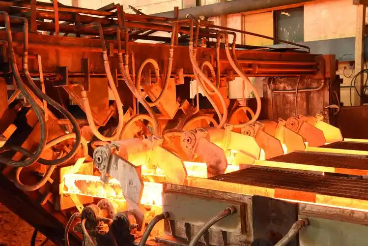 四机四流矩形连铸机一台