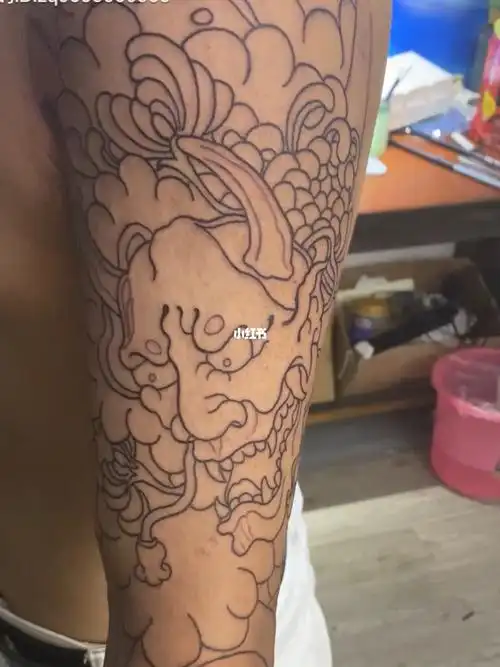 老规矩先做线条,后期恢复上色. #老传统纹身  #抚州纹身  #般若纹身