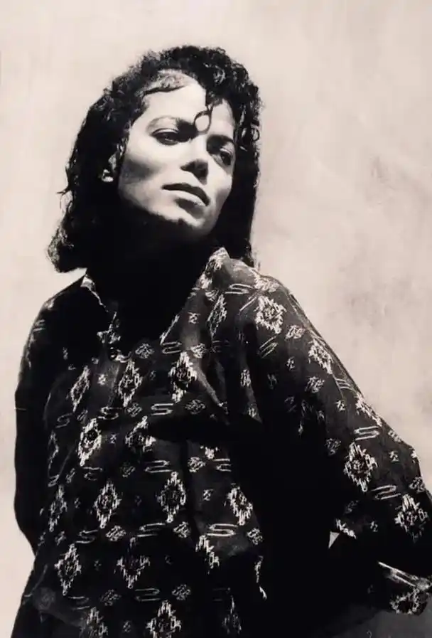 迈克尔杰克逊 来了来了,朋友们,迈迷们,又来了一波我新收的 - 抖音