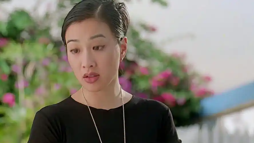 家有喜事:大哥二哥成双成对,就星爷孤单一人,下秒钟丽缇来了