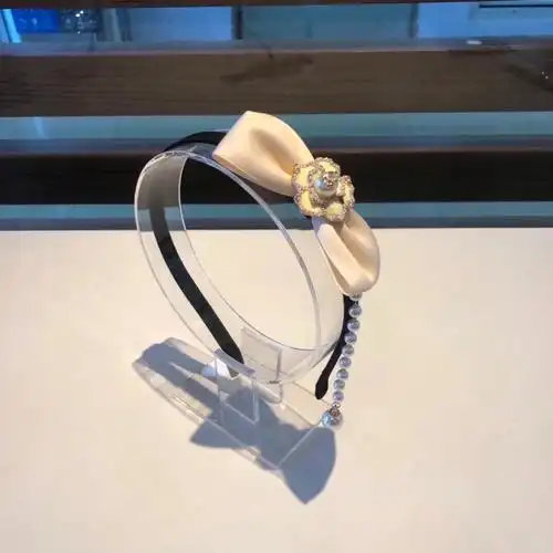 chanel(香奈儿)最新款珍珠山茶花小发箍