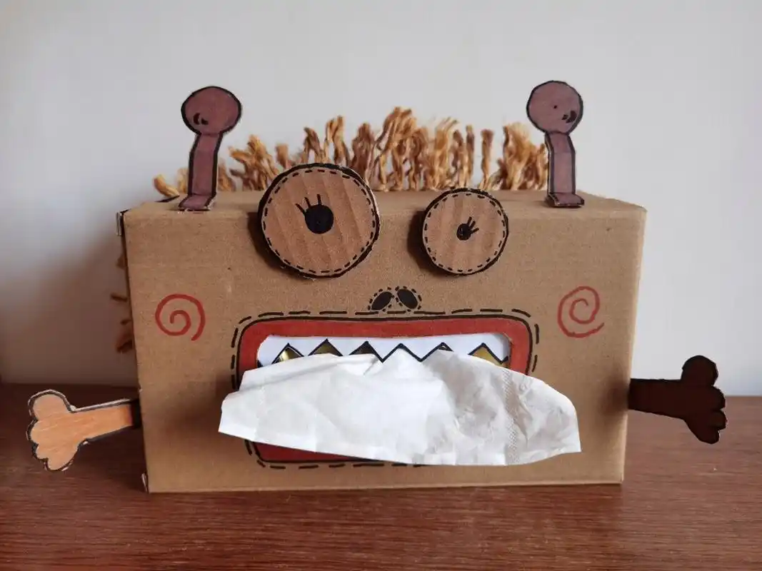 纸箱diy之百变纸巾盒 这次幼儿园的手工主题是纸箱变变变,那我们就用