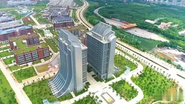 南宁为什么把大学城放在武鸣呢?征地,产业,布局皆是其中缘由