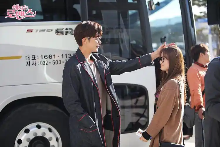 焦急的罗曼史 剧照