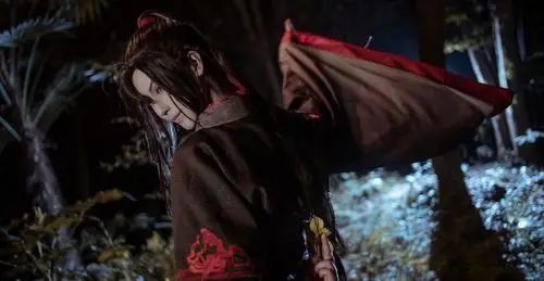 cosplay #coser赤月cat #魔道祖师魏无羡 出镜者微博:coser赤月cat