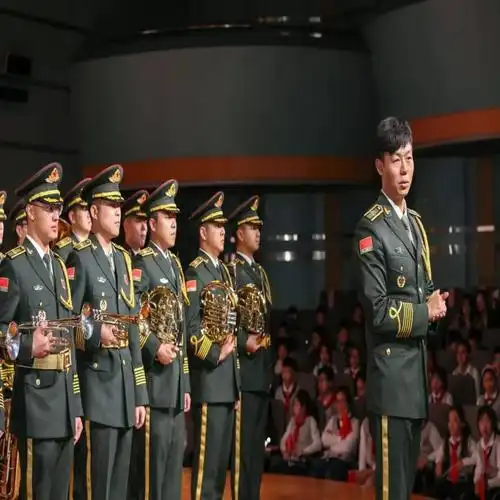 致远外小管乐团参加中国人民解放军军乐团音乐交流沙龙