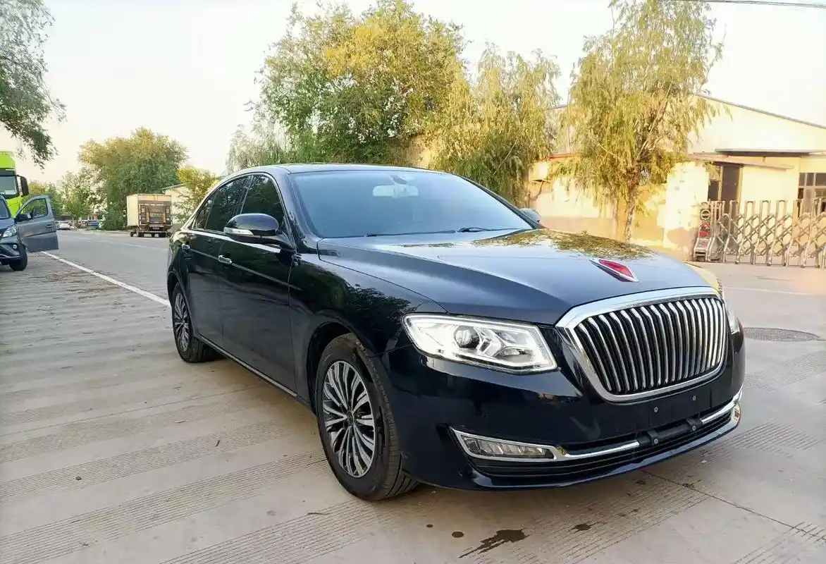 红旗h7中型轿车,由中国第一汽车集团公司生产.配色 - 抖音