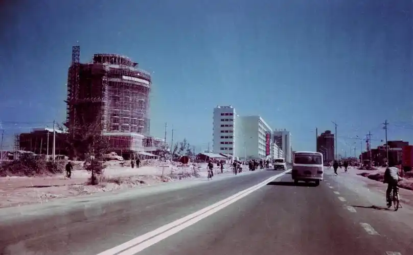 改革开放45载 | 深圳珍藏老照片,每一张都是回忆杀._中国_城市_企业