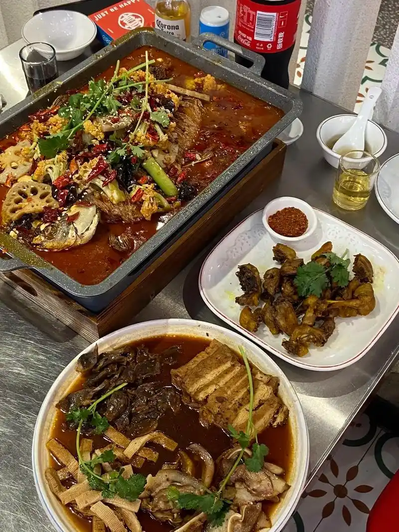 晋江夜宵大排档首选97烟火气满满.