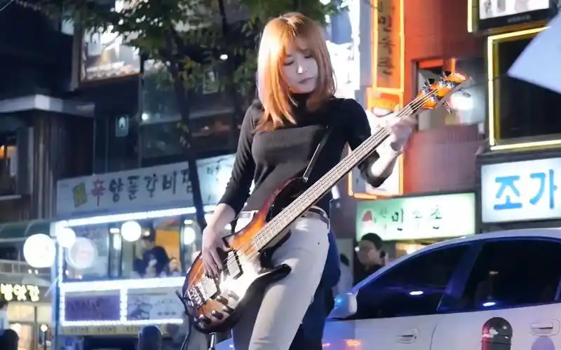 活动作品火遍全网4位街头女歌手实力不输原唱网友随便一唱圈粉千万