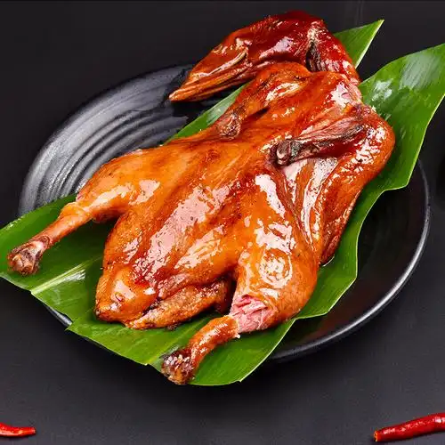 四川樟茶700g成都烟熏鸭整只腊鸭花茶熏鸭特产腌肉