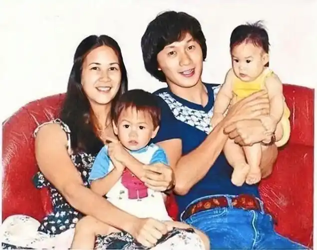 歌神许冠杰从穷小子到巨星他把自己活成了传奇