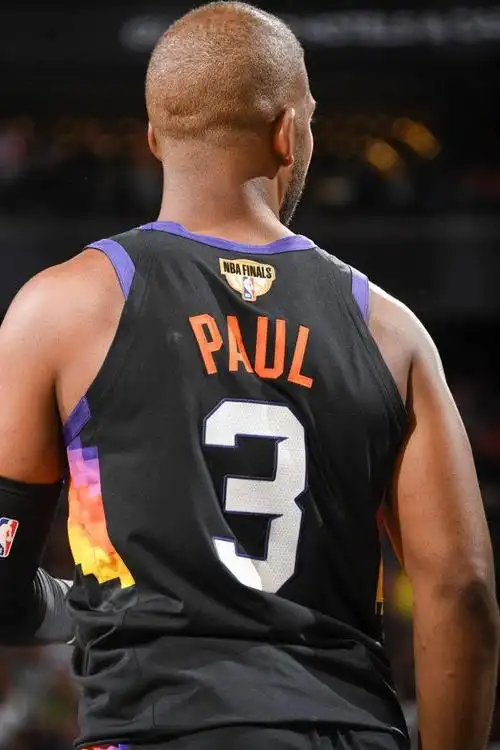 克里斯保罗—廉颇未老,神采依旧!太阳对抗湖人勇士的关键