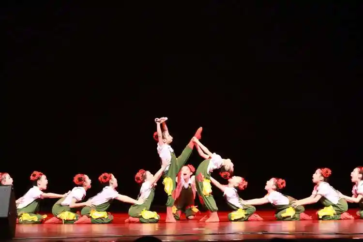 1月27日杭州市少儿舞蹈艺术团