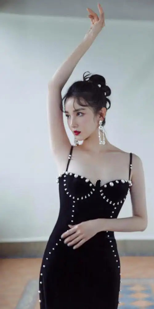 陈小纭 (xiaoyun chen) 个人资料—— 婀娜多姿之美