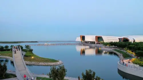 中新天津生态城南湾公园一景(6月5日摄,无人机照片).