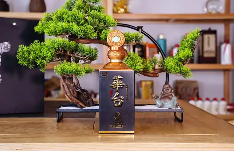 春日饮好酒一年好兆头好酒为何华台酱酒