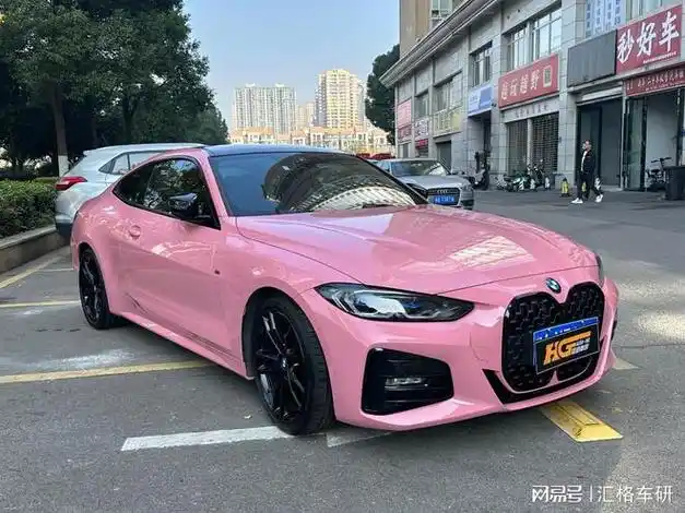 长沙汽车贴膜汇格车研,宝马4系全车装贴钢琴玫瑰粉|改色|粉色|长沙市