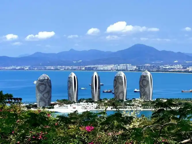 三亚鹿回头风景区