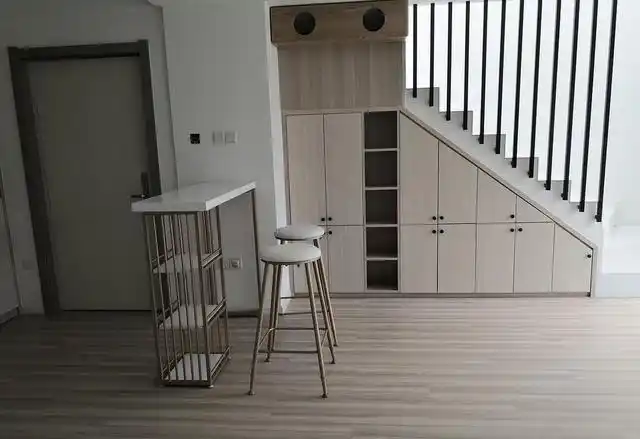 日本主妇真的好会收纳!连楼梯下都不放过,小空间也变得更整洁