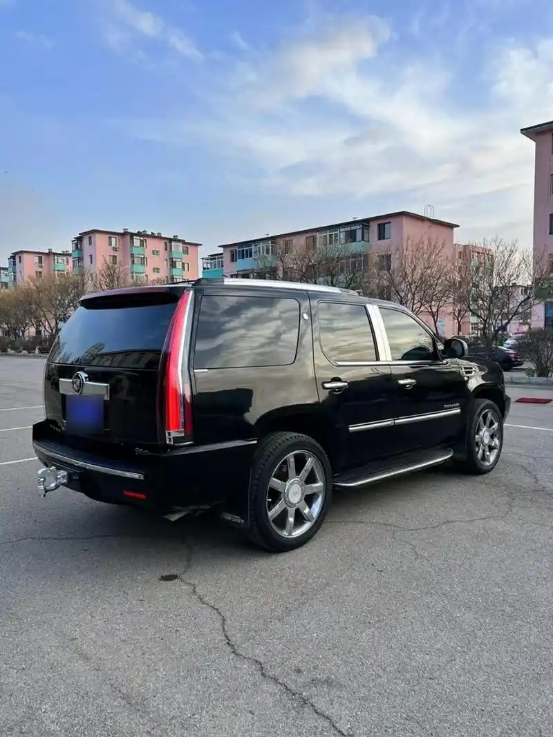 07末08款凯迪拉克凯雷德6.