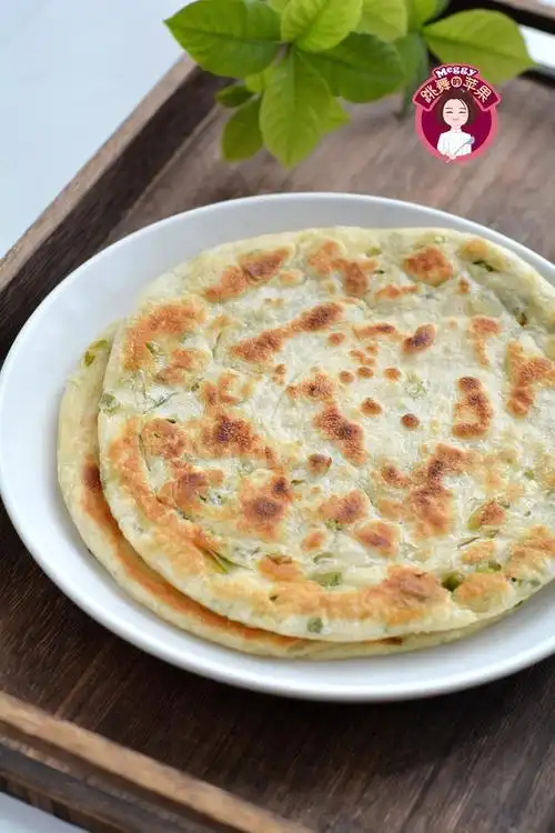 葱花饼,葱花饼的家常做法 - 美食杰葱花饼做法大全