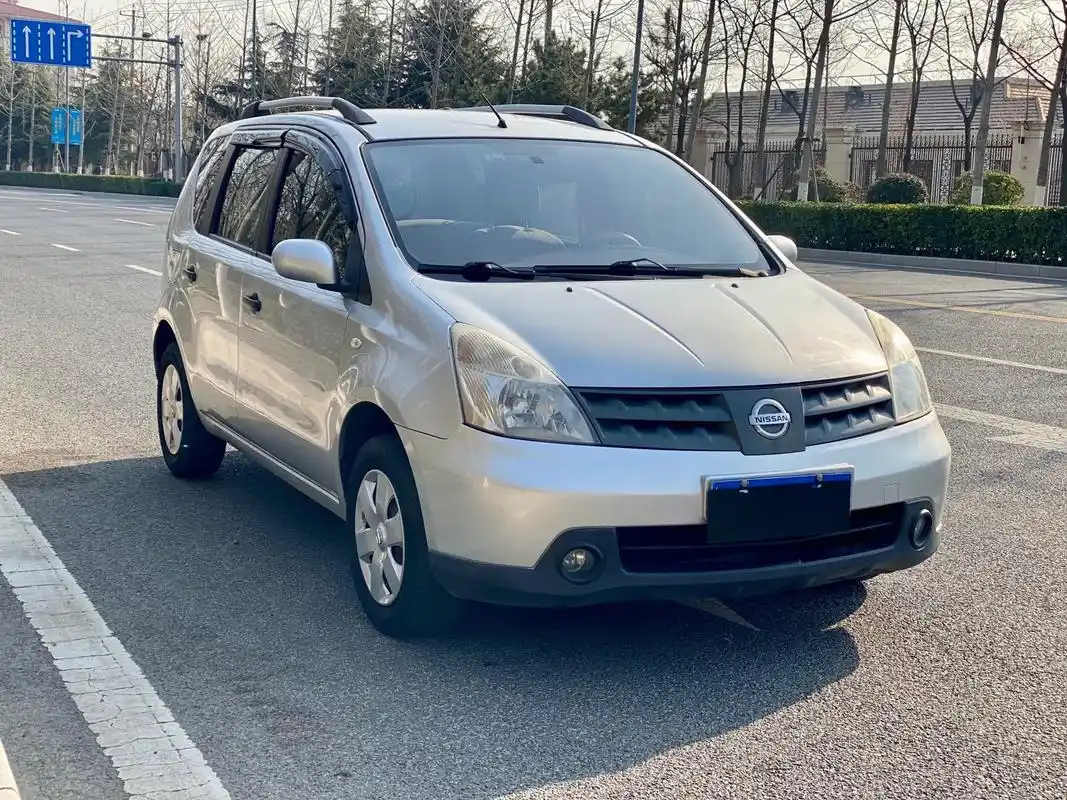 11年自动挡日产骊威