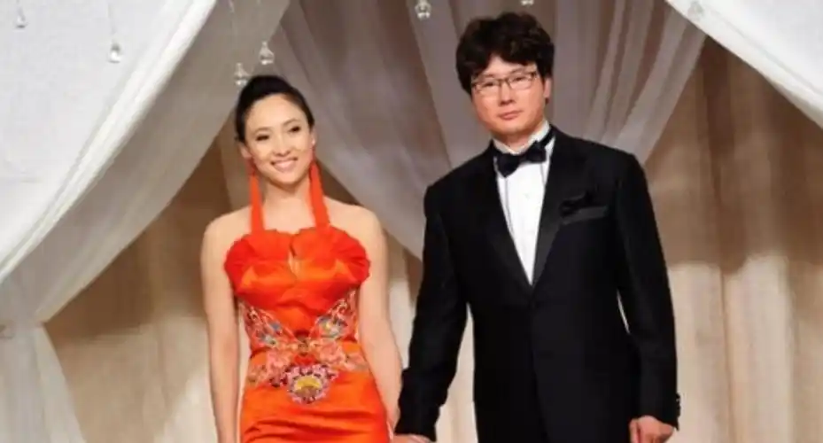 24岁嫁入豪门却被丈夫连刺13刀身亡白静的故事太惨烈了