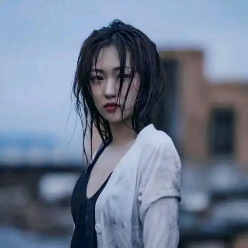 让对方看到心疼的图片头像