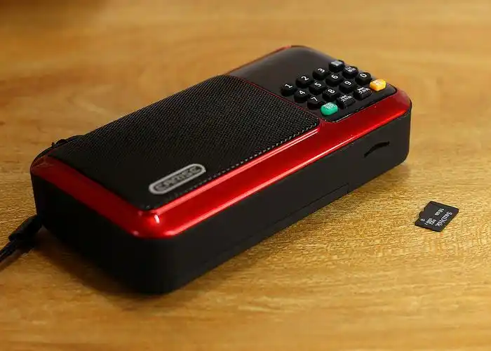 一款简单的小设备雅兰仕多功能小音箱晒单