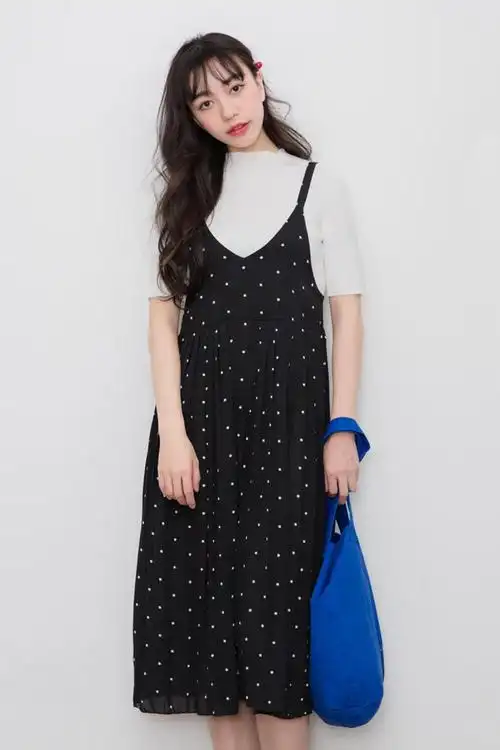 波点裙连衣裙搭配