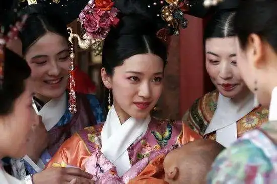 同治帝最后一位去世的妃子,17岁入宫,荣封皇贵妃,活了78岁