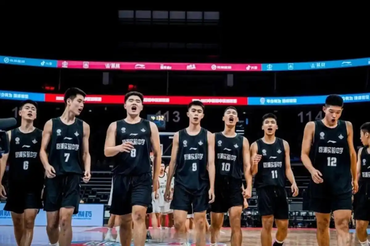2023中国初中生篮球联赛总决赛落下帷幕,临海市回浦实验中学男子篮球