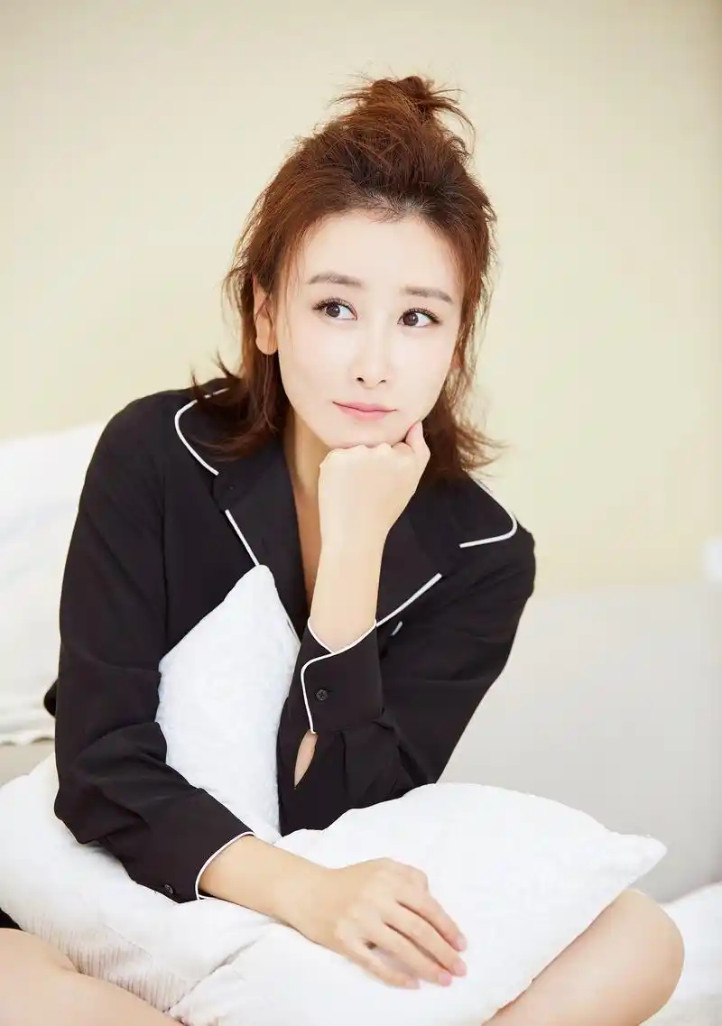 毛俊杰也当妈妈了,你还记得当年《丑女无敌》中的她嘛?