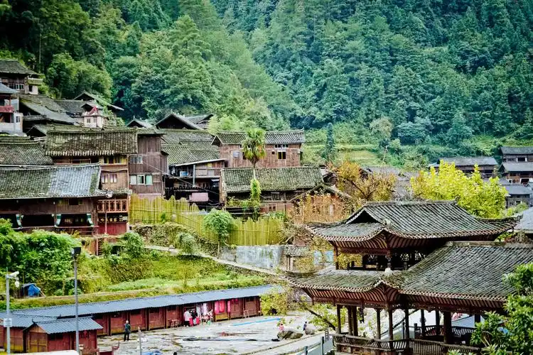 黔东南最原生态的郎德苗寨景美人少体验好国庆走起