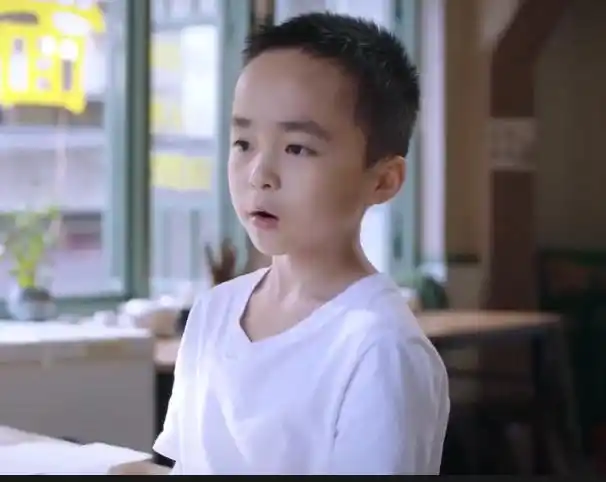 《以家人之名》:混世魔王李尖尖在少女时代,就已经不同凡响!