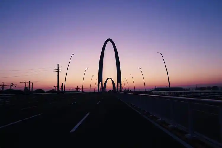 北京首钢大桥(世界最宽的钢铁大桥)