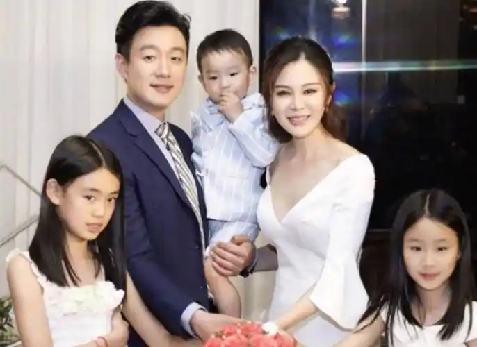 "长春女婿"佟大为:照顾植物人父亲20年,婚后将妻子宠成公主_关悦_表演