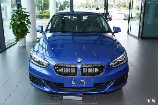 优惠后只要15万多的宝马1系是年轻人的第一辆豪车?