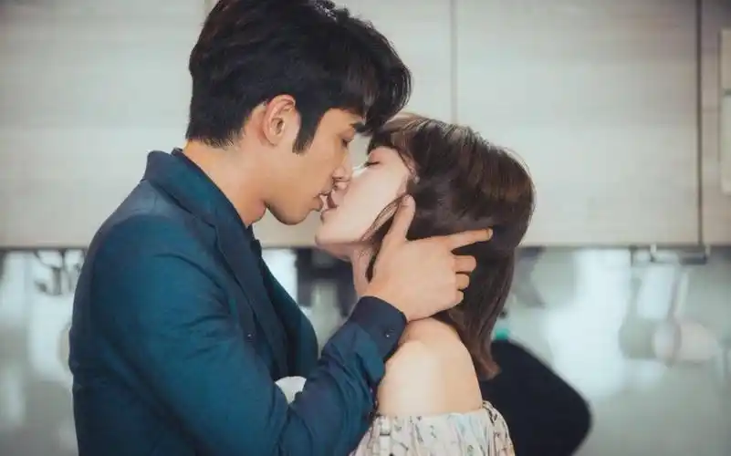 我们不能是朋友第五集环卫夫妇cut