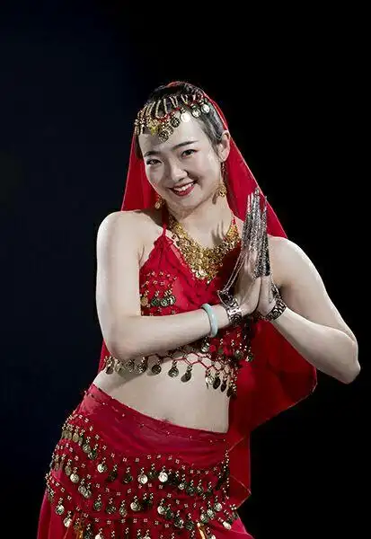 肚皮舞是女人专利