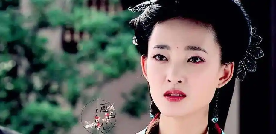 她本是奴隶却意外当上皇后得宠后权倾朝野还辅佐3位明君