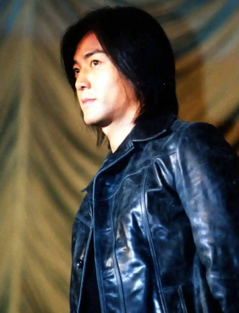 《古惑仔》是一部香港电影,讲述了香港黑帮的故事.